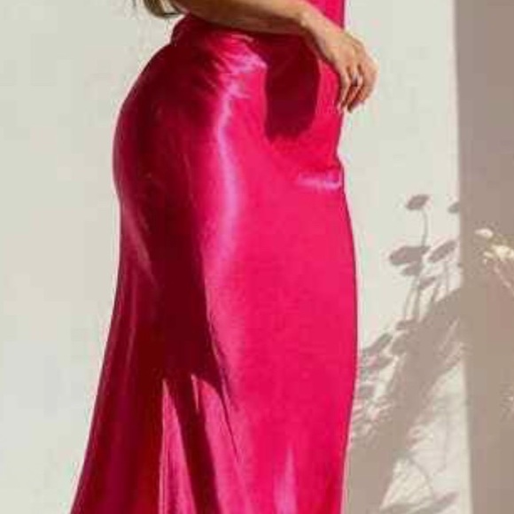 Zara hot pink satin dress - Picture 4 of 8